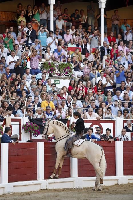 Rejoneo en la feria taurina de Begoña.