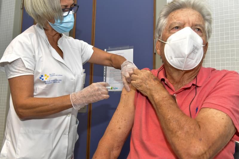 Inicio de la campaña de vacunación contra la gripe en Canarias