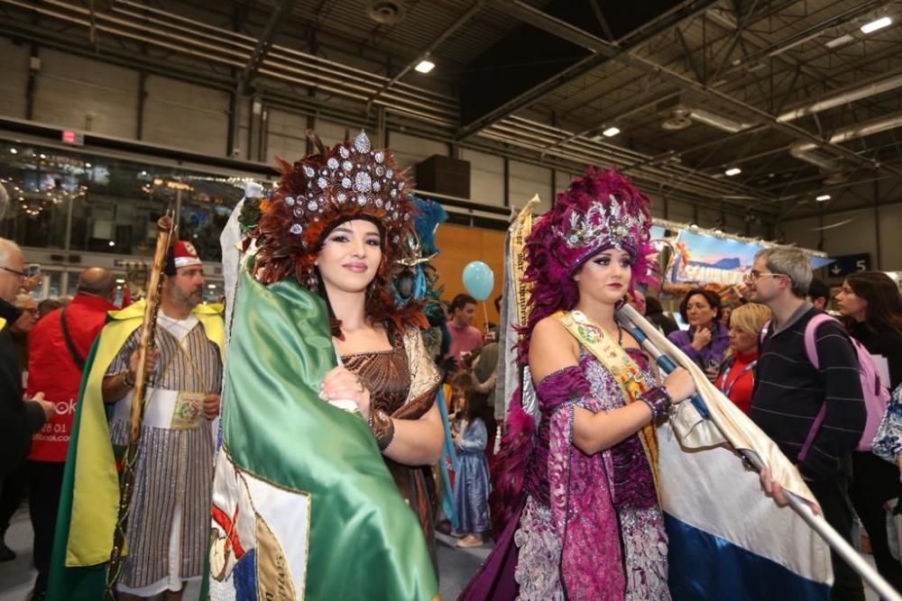 La Federación de Moros y Cristianos de Alicante lleva la fiesta a Madrid.