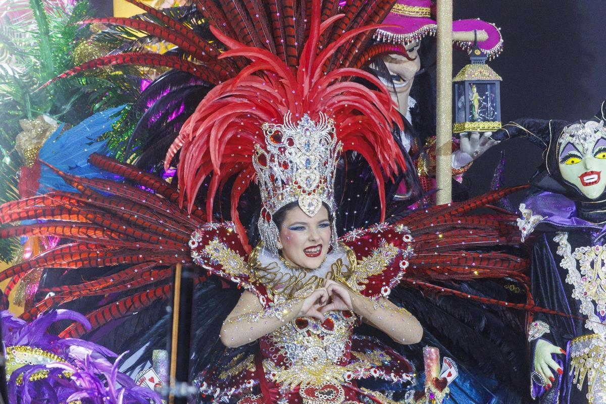 Las fotos de la elección de la reina infantil carnaval Las fotos de la elección de la reina infantil carnaval