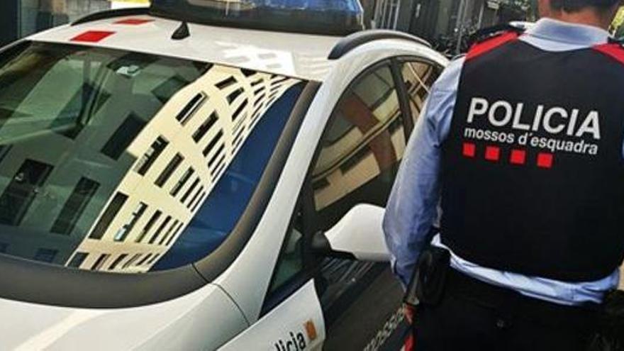 Els Mossos van sorprendre al lladre menre es canviava de roba