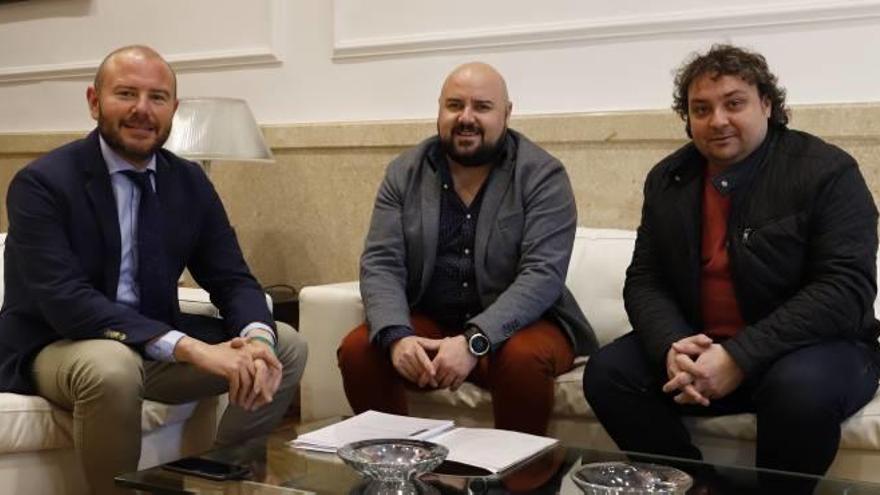 Gaspar, Costa y Cataluña en la sede de la diputación.