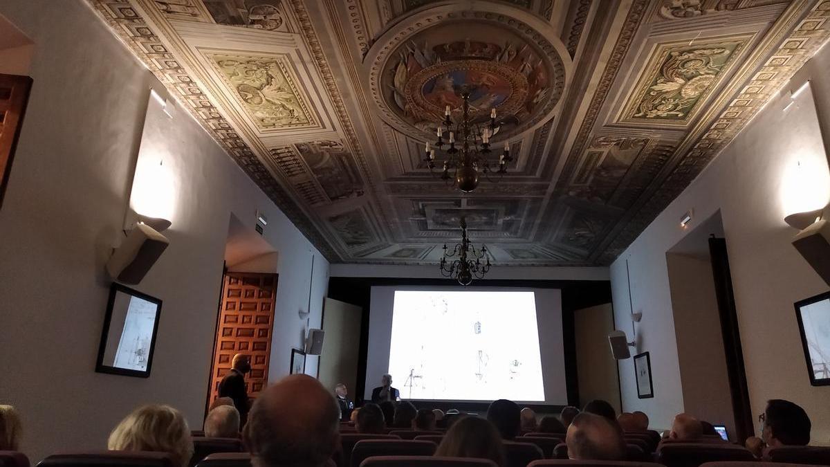 Un momento de la charla de los dos académicos, el pasado miércoles en el Ateneo