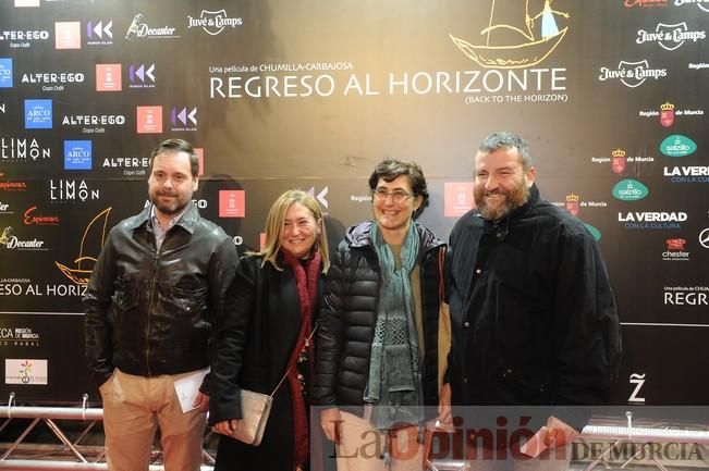 Estreno de 'Regreso al horizonte' en el cine Rex