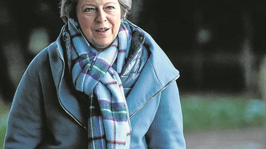 May busca en el Ulster una solución para la frontera