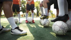 Futboleros, esto va para vosotros: las mejores ofertas de fútbol en la Fiesta de Ofertas Prime