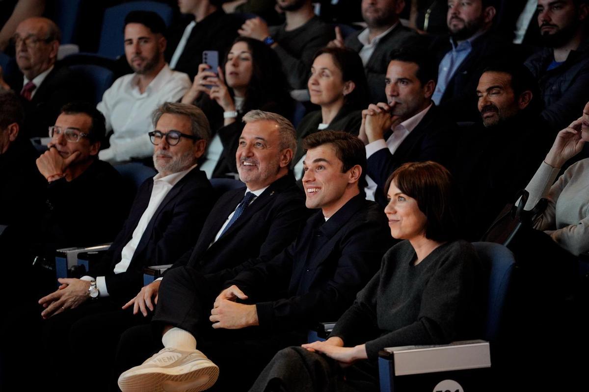 El presidente de Lideremos, Tomàs Güell, junto al alcalde de Barcelona y la ministra Diana Morant