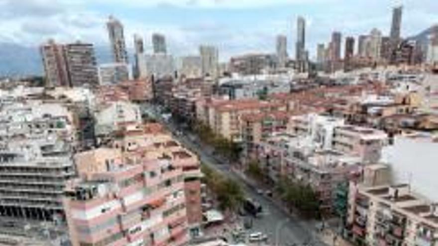 Benidorm debatirá en pleno si toma posesión de una parcela ocupada por un hotel