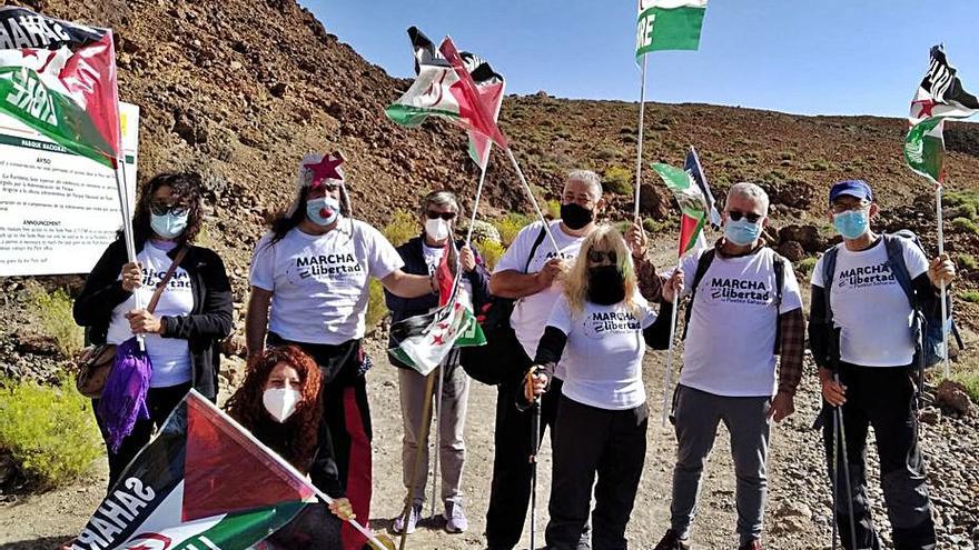 ‘Sáhara Libre’ llega a la cima del Teide 