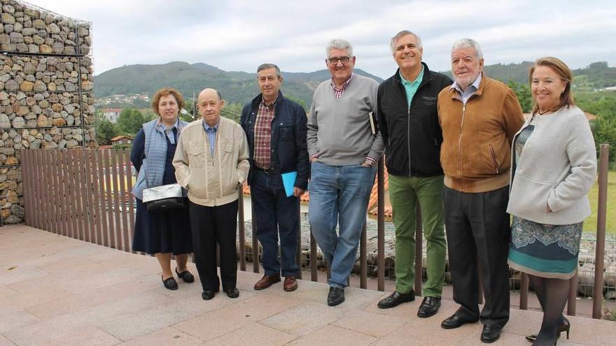 Celsa Garrido, Manuel Tarralva, Álvaro Valdés, Laureano García, Ramón Sobrino, José Manuel Arias y Ana Álvarez.