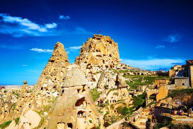 Vistas de la ciudad sumergida en las rocas, Derinkuyu