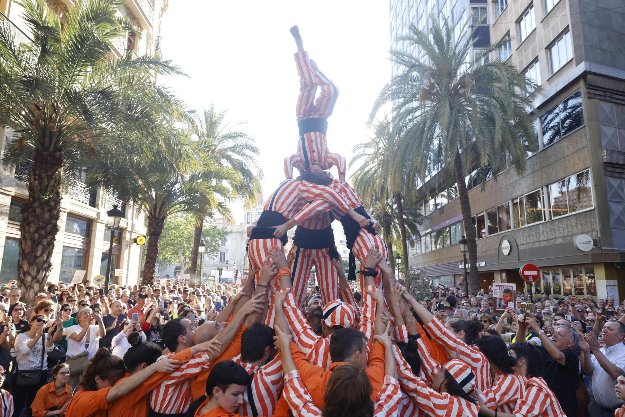 Familiares de las víctimas y afectados por la dana encabezan la manifestación del 29-M