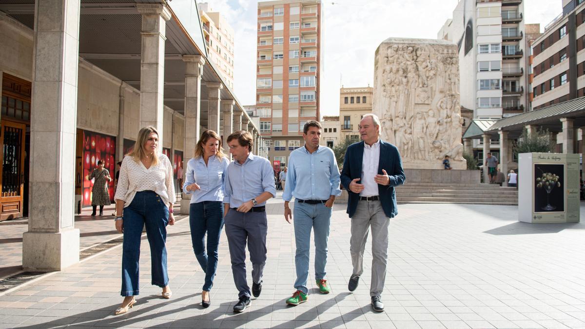 Almeida ha visitado Castellón acompañado por los representantes del PP en la Comunitat Valenciana.