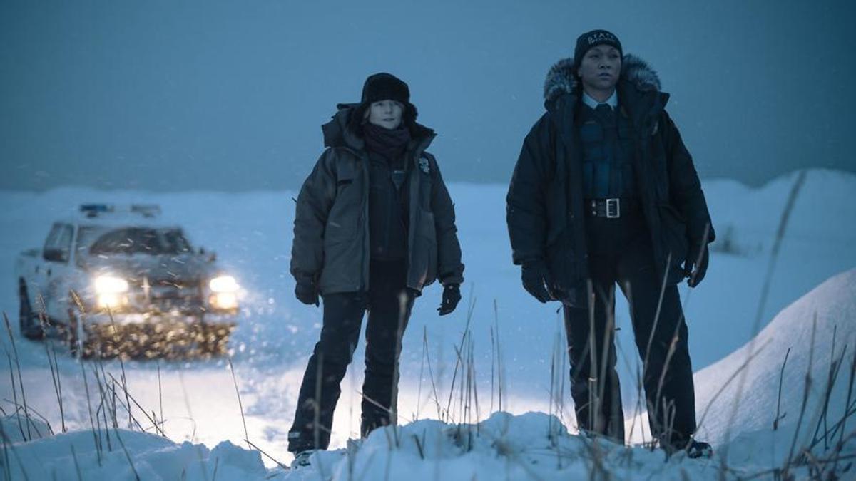 Jodie Foster y Kali Reis, en 'True detective: noche polar'.