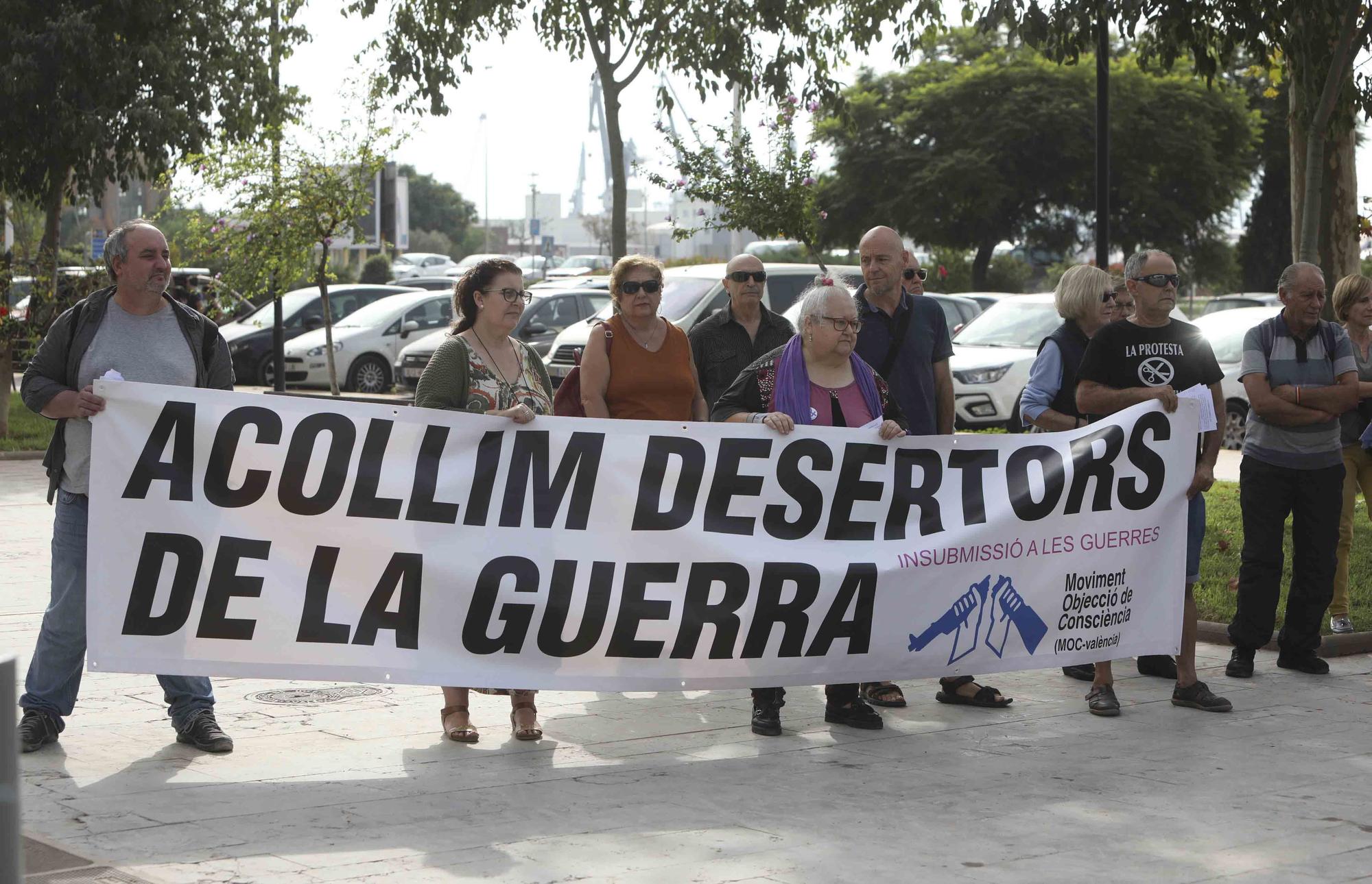 Protesta por la llegada de un barco saudí al Port de Sagunt.