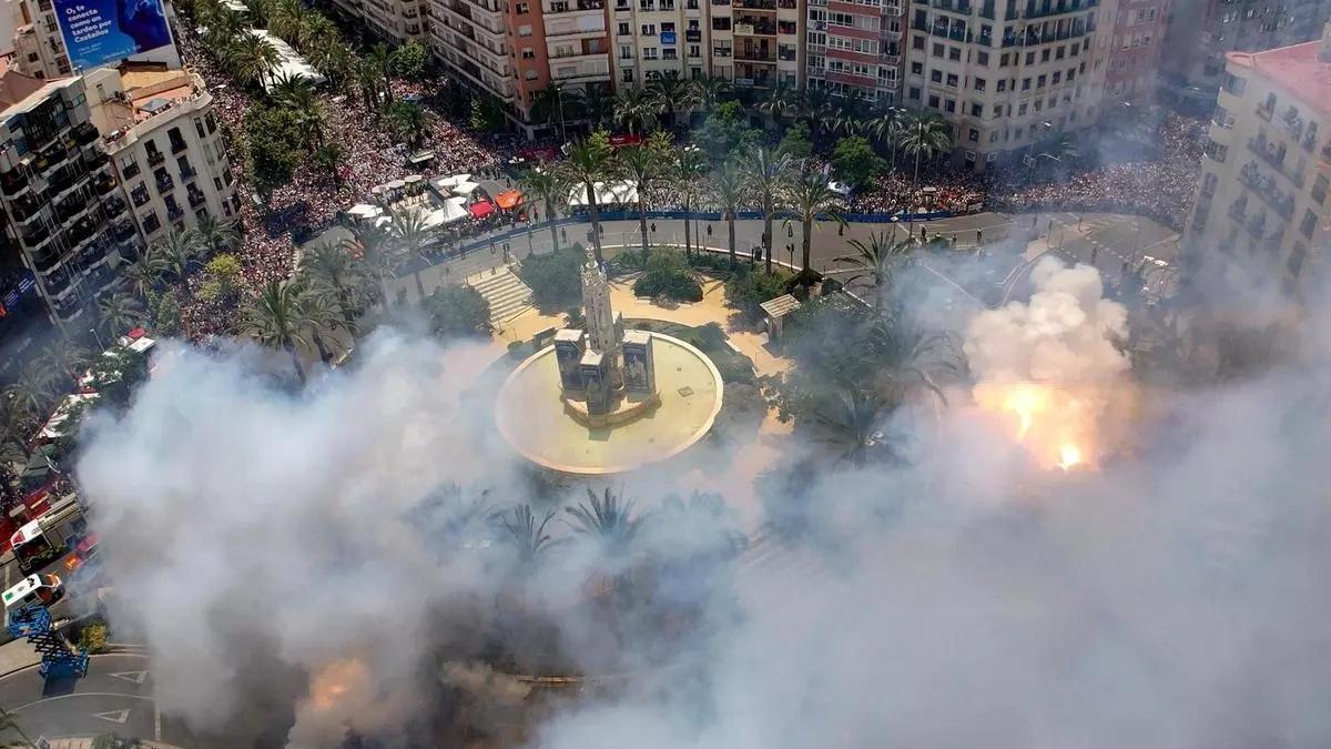 Lo que no habías visto: así se inspecciona una mascletà antes del disparo