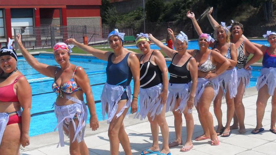 Una trentena de participants a les activitats per a adults de les piscines de Solsona