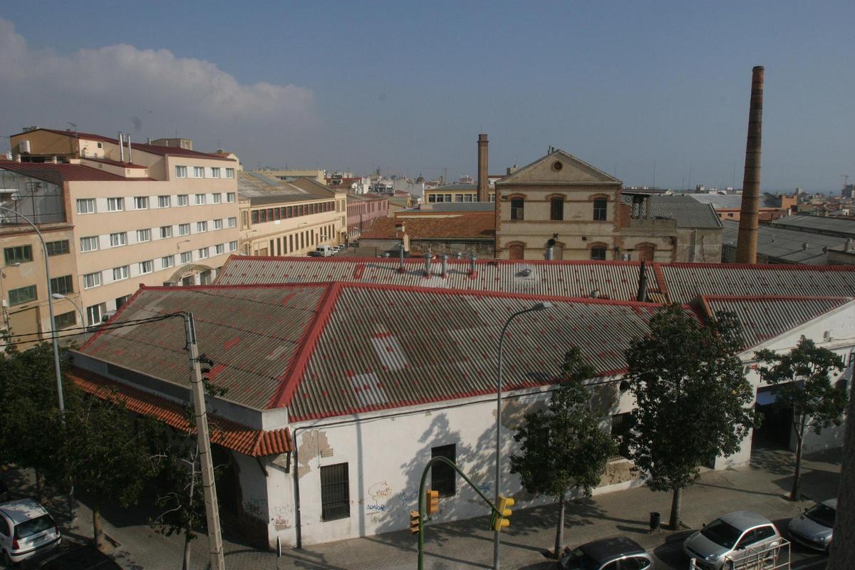 La fábrica de Can Fabregas, antes de ser desmontada, en una imagen de archivo