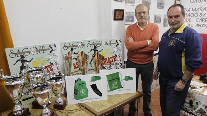 Protagonistas de la presentación de la carrera que tuvo lugar ayer.