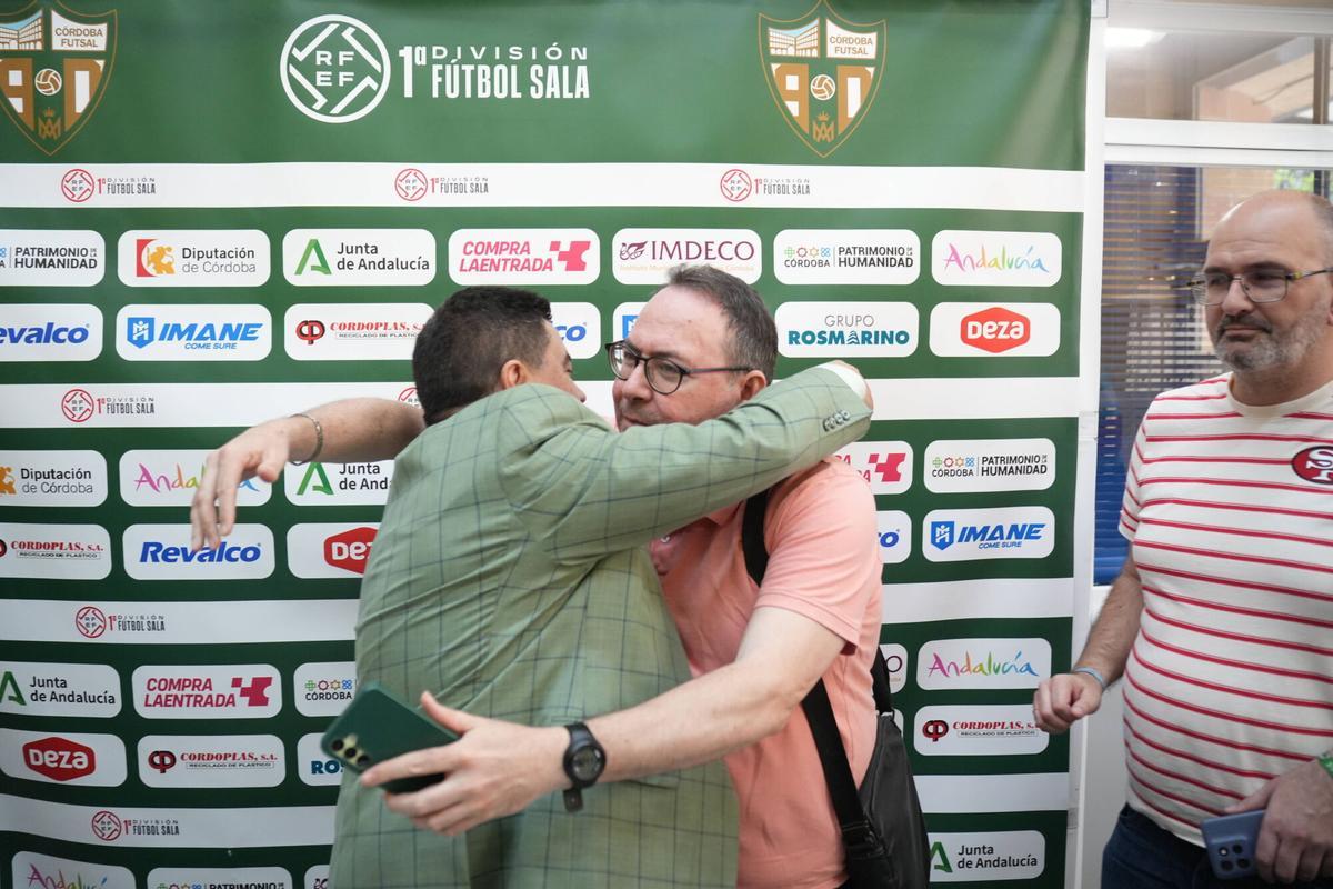 El dirigente blanquiverde recuerda a todos los que le han apoyado durante su etapa en la presidencia y pide que salga alguien en Córdoba que tome el relevo