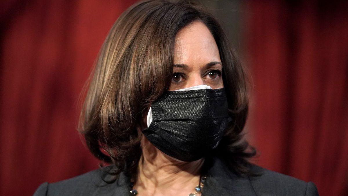 Kamala Harris desbloquea el paquete de ayuda de Biden para el covid-19