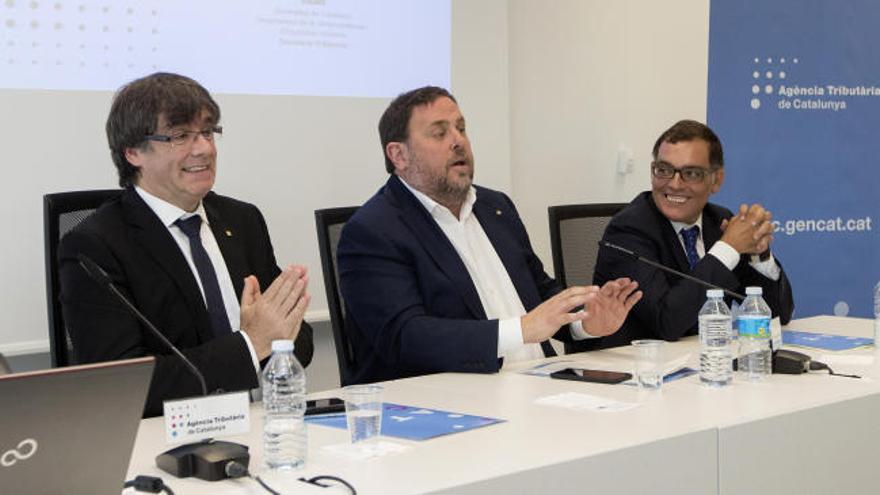 Puigdemont presenta una hacienda catalana ''preparada'' para la independencia