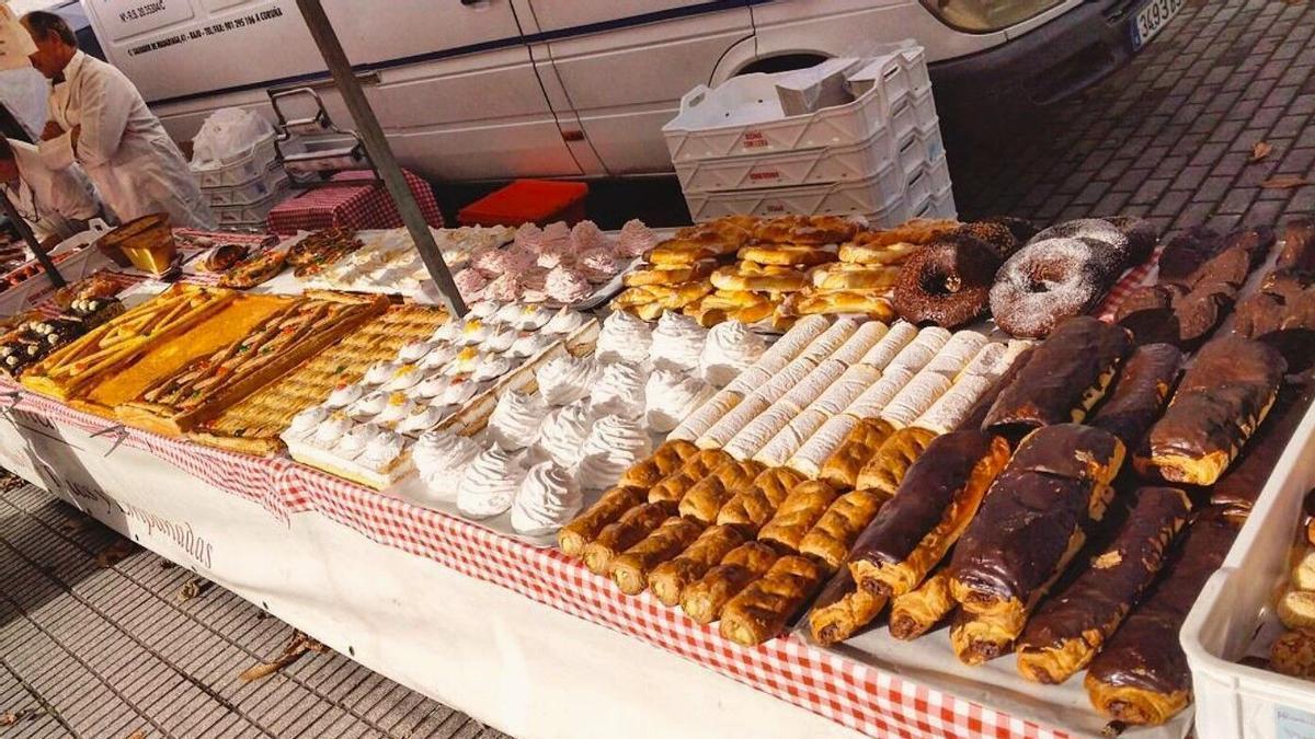 Algunos de los dulces artesanales que se venden en esta histórica feria de la comarca de A Coruña