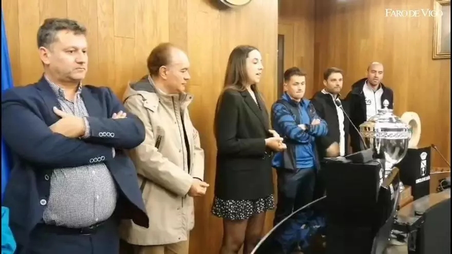 El Concello rinde un homenaje al Club Deportivo Lalín por su ascenso a Tercera Federación