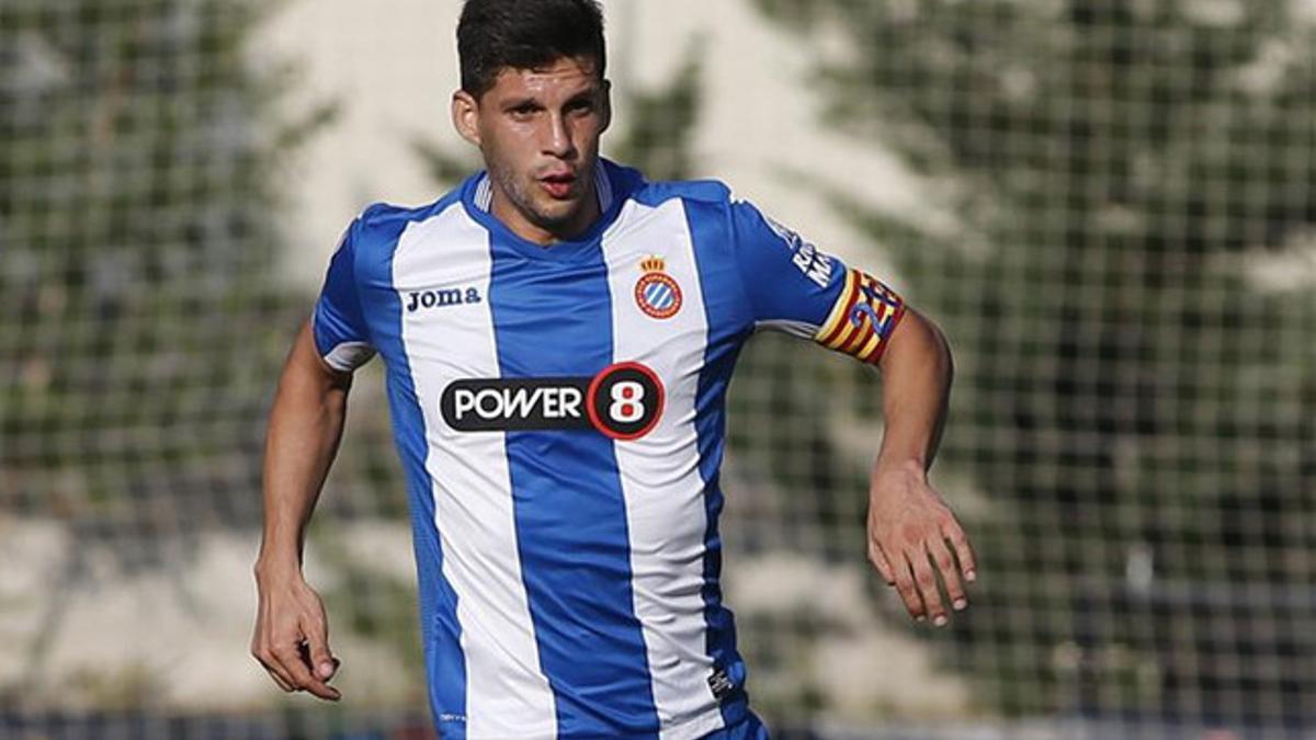 Javi López hizo un guiño al buen trabajo del Espanyol en los despachos este verano