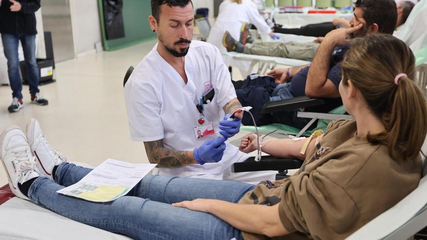 Donantes del Banc de Sang i Teixits de Balears: «Mañana podrías necesitar una transfusión de sangre»