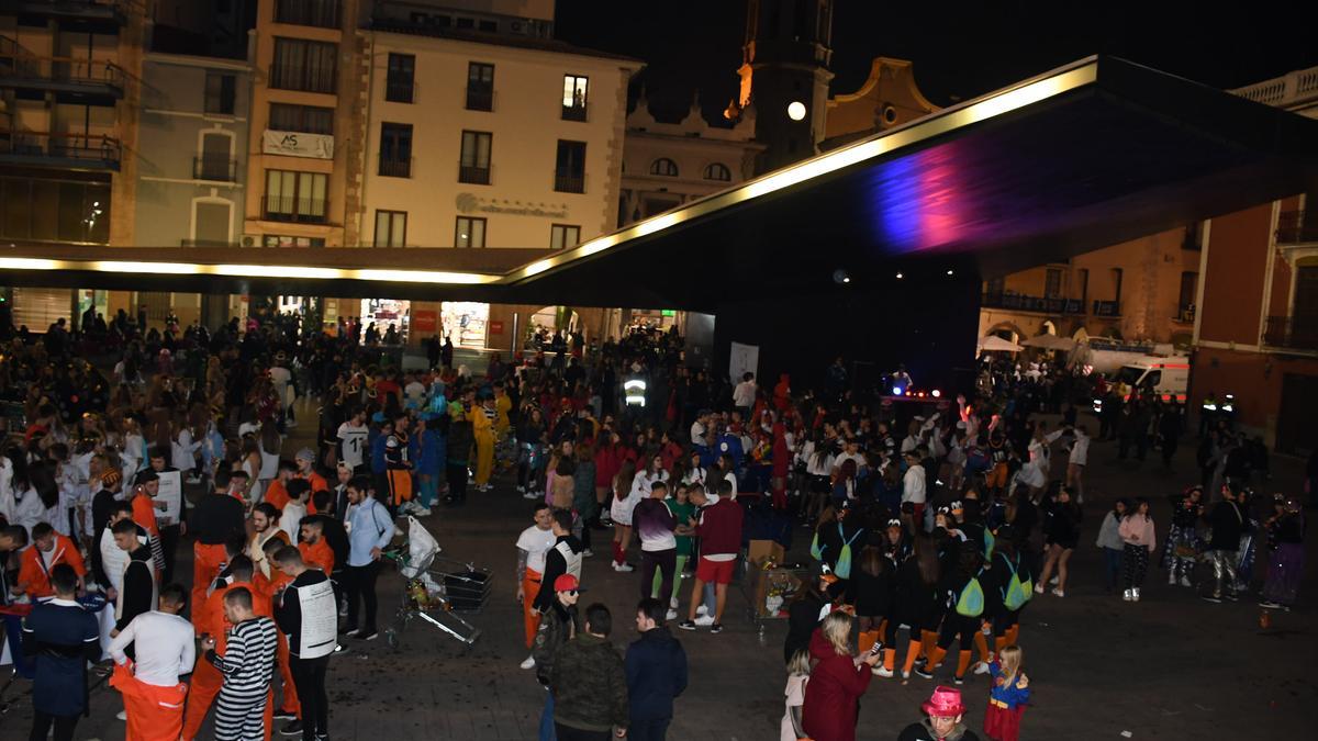 Imagen del ambiente en la plaza Major en el carnaval del 2020, último que se organizó antes de la irrupción de la pandemia.