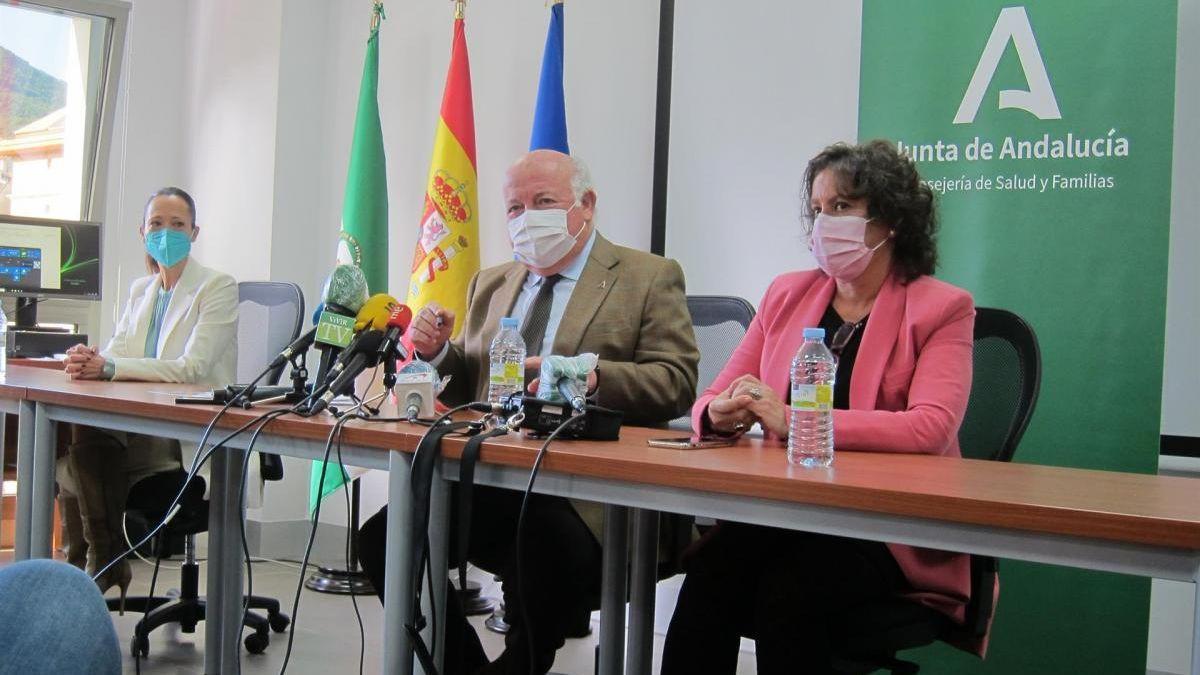 Jesús Aguirre, durante una reunión del comité de expertos.