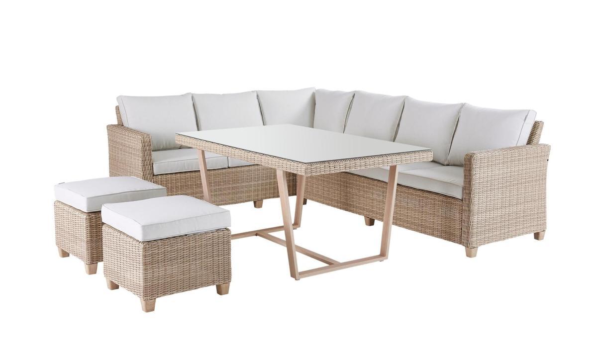 Muebles de ratán.