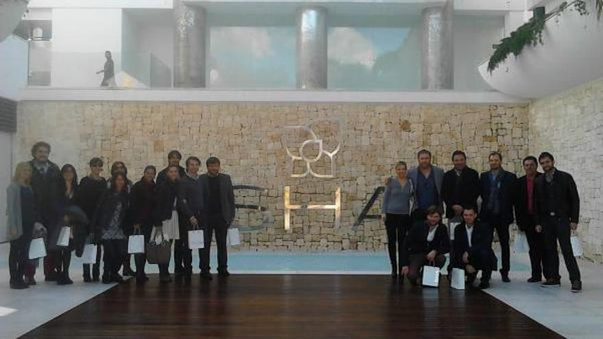 Jóvenes empresarios visitan el centro Sha Wellness Clinic