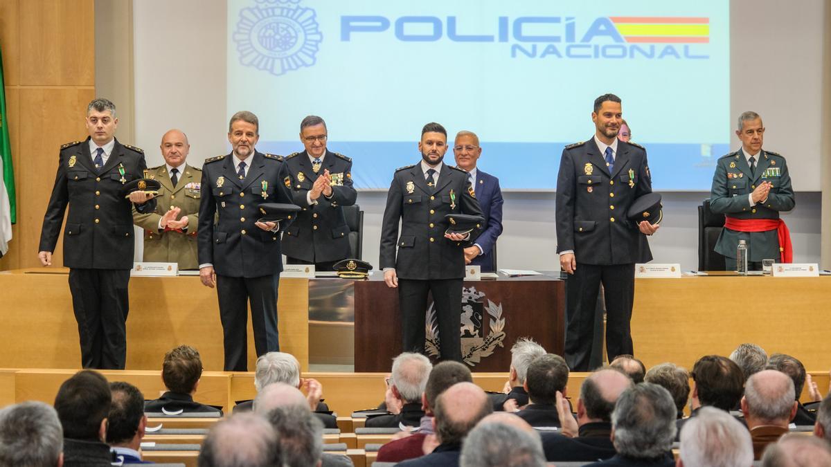 Acto por el 199 aniversario de la Policía Nacional en el Colegio de Médicos de Badajoz.