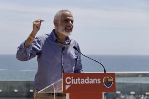 Arcadi Espada y Carrizosa intervienen en el mitin de Ciutadans en Sant Adrià