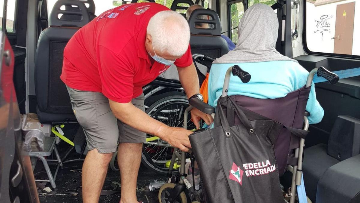 Fadir ofereix transport a persones amb problemes de mobilitat