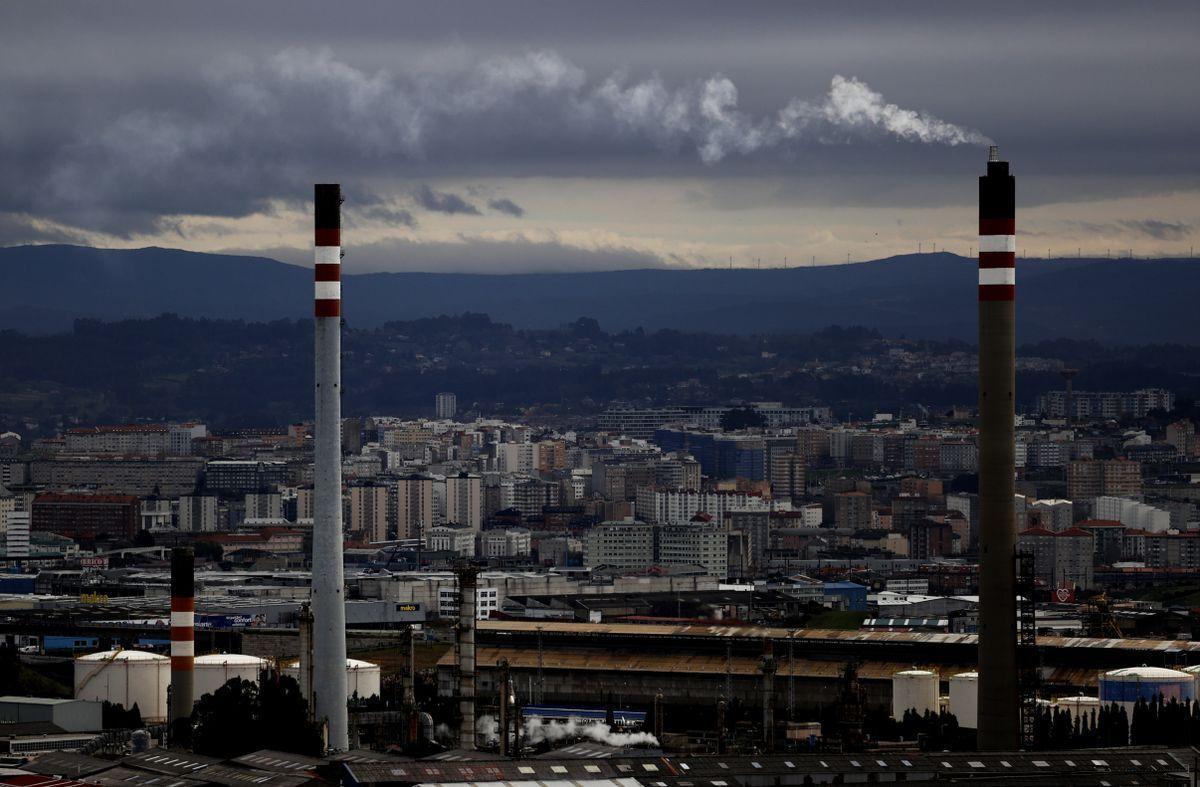 Instalaciones de la refinería de Repsol en A Coruña.
