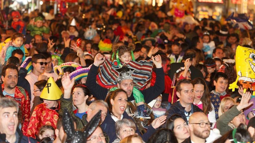 El transporte público nocturno de Alicante se refuerza en Carnaval
