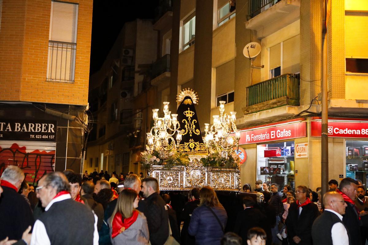 Las mejores imágenes de la noche del Paso Encarnado en Lorca.