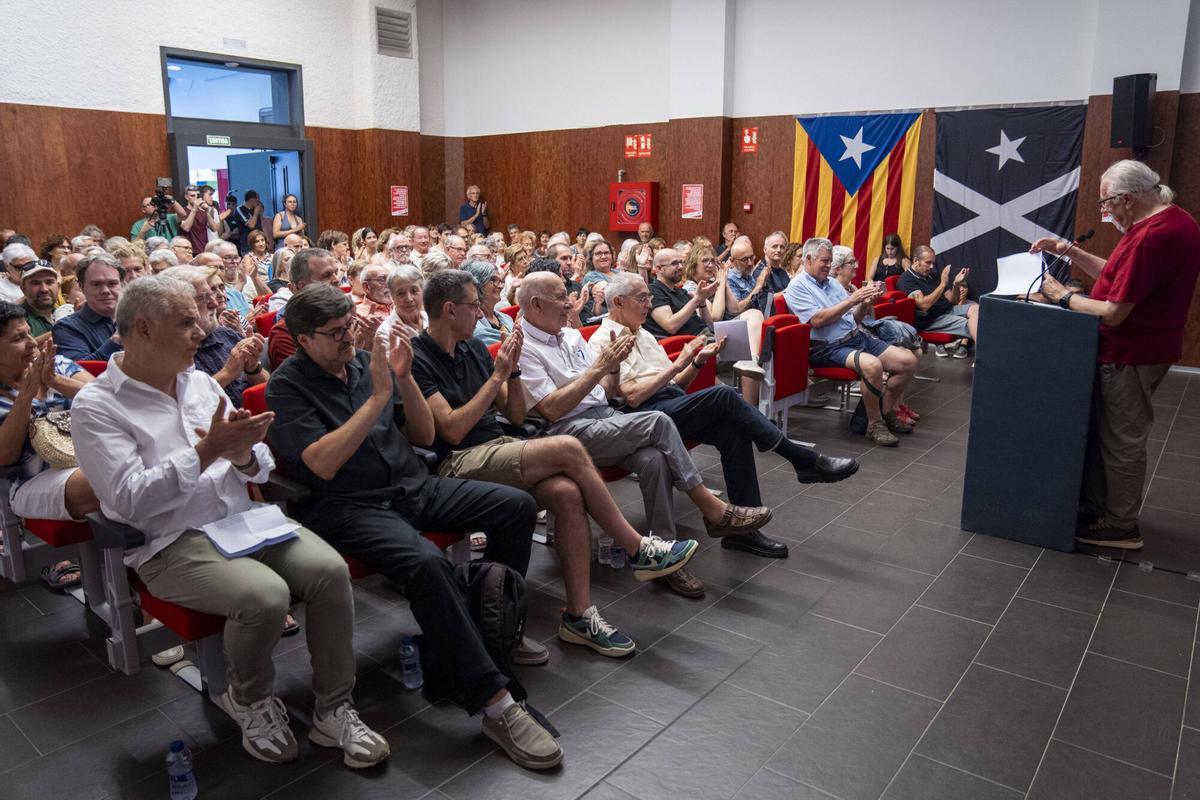 Així va ser l'acte en homenatge al mossèn Armengou