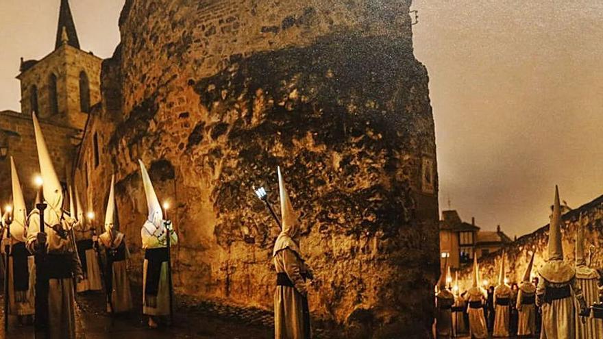 El Cristo del Lunes Santo, foto del cartel anunciador de la Semana Santa