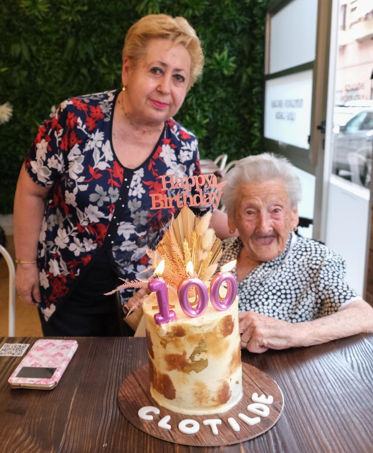 La alicantina Clotilde Escapa cumple 100 años
