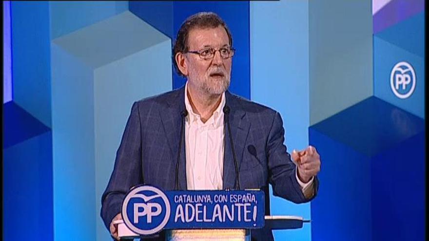 Rajoy: "No se le puede pedir a la gente que se ponga de acuerdo para violar la ley"