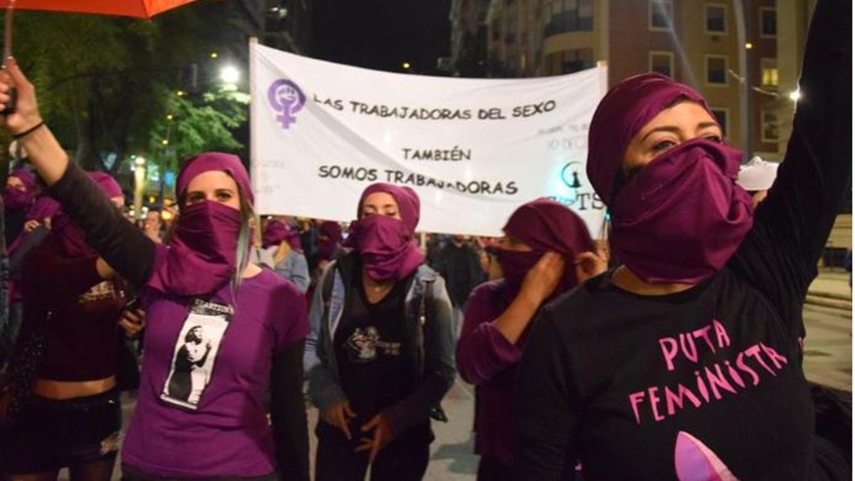 Trabajadoras del sexo participan en una manifestación.