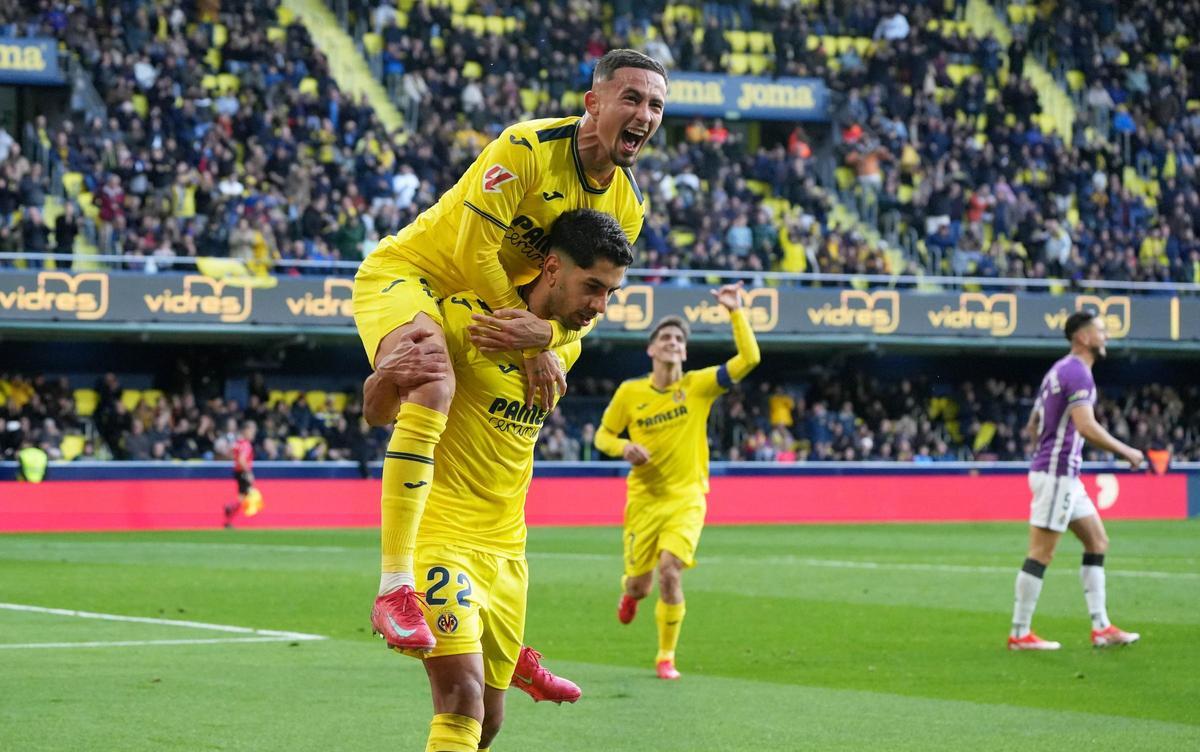 El Villarreal goleó al Valladolid.