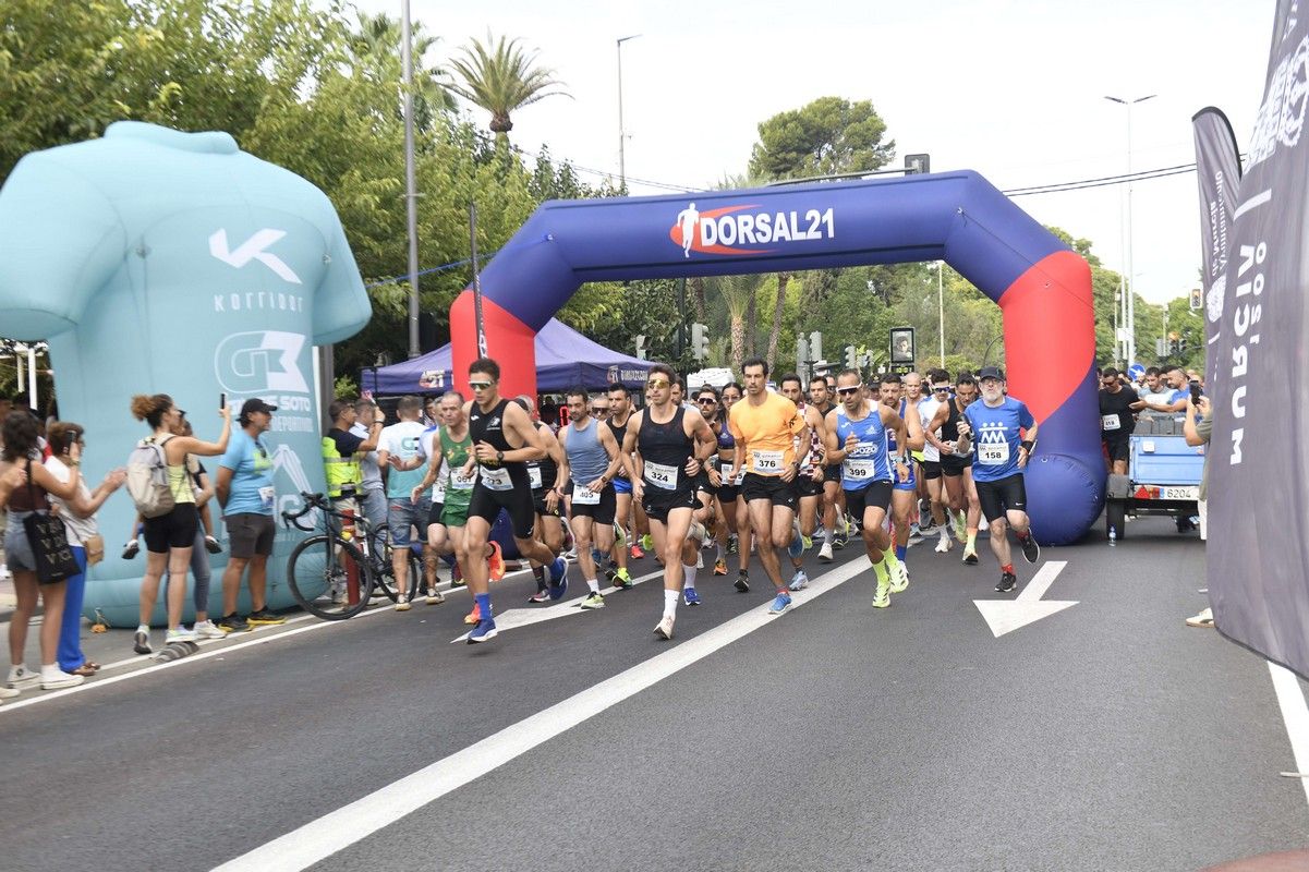 La carrera y marcha Solidaria Asteamur, en imágenes