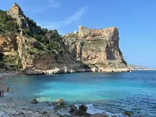 La Cala del Moraig, el tesoro recóndito de la costa alicantina