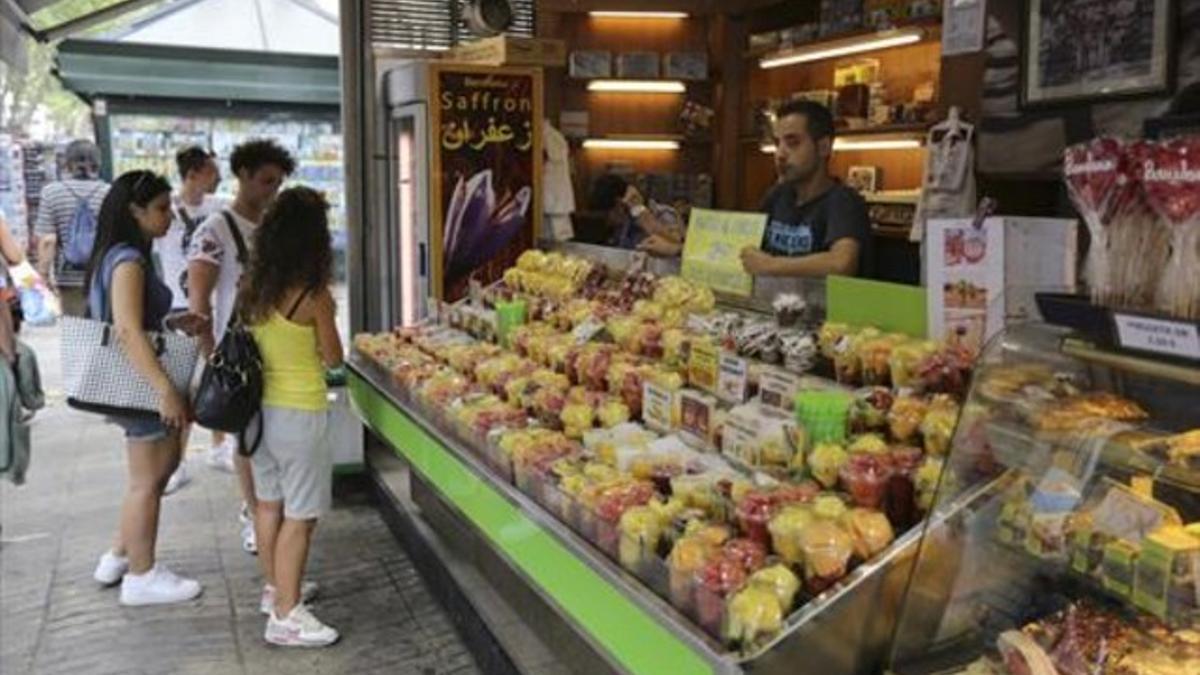 NUEVO COMERCIO  Fruta donde antes hubo pájaros.