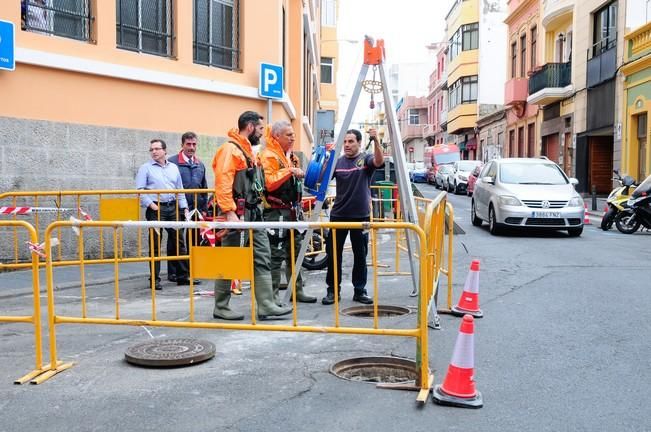 Efectivos de los Bomberos de Las Palmas de Gran ...